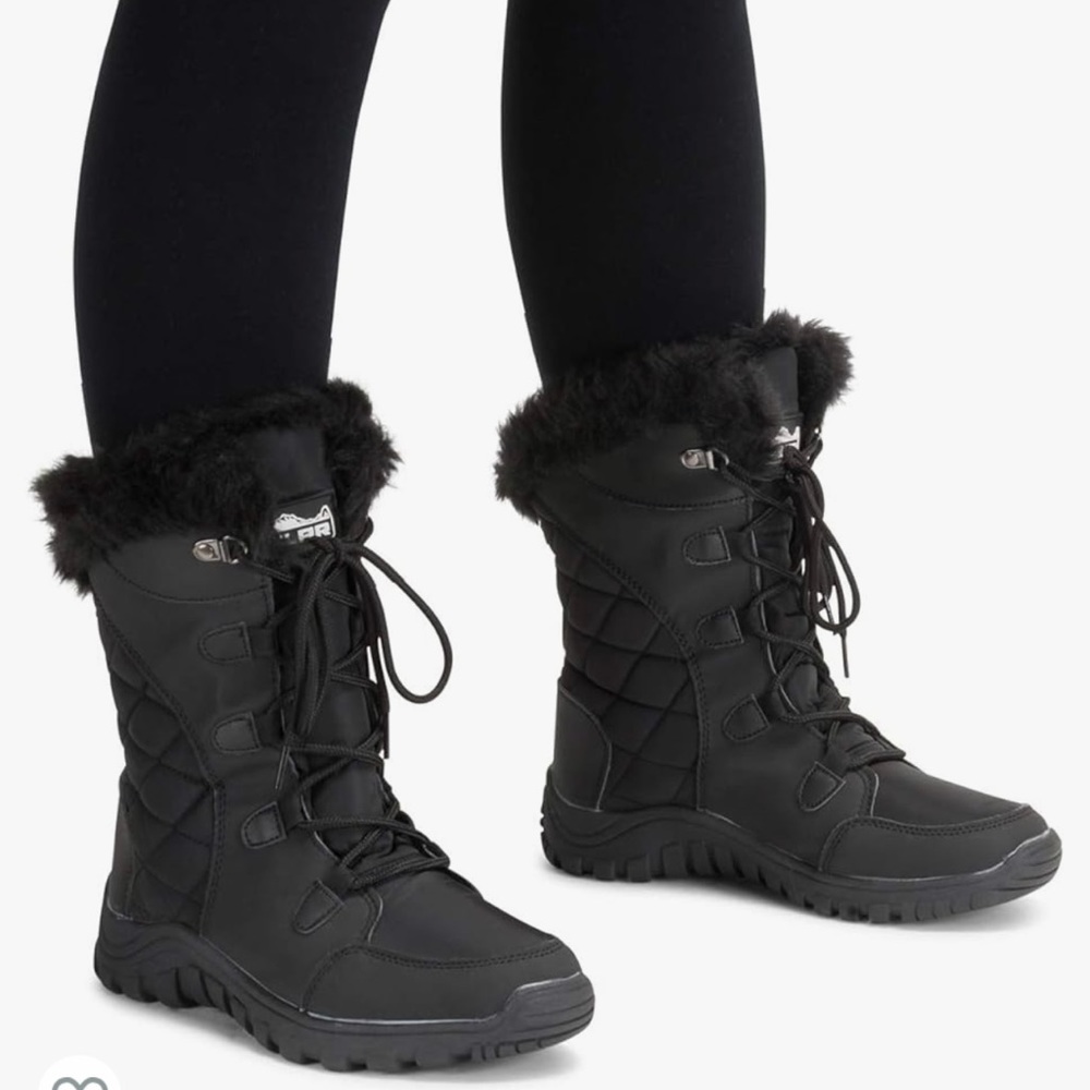 Snow boots - Picture 1 of 7